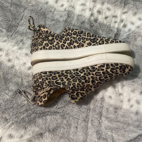 SUPER CUTE leopard shoes - Picture 2 of 4